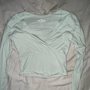 Hollister wrap baby tee